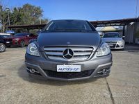 Usata Mercedes B180 108 CV (79 kW) 2009 Grigio Monovolume