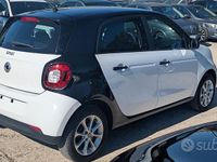Usata Smart ForFour 71 CV (52 kW) 2015 Bianco(met.) Utilitaria