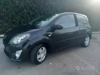 Usata Renault Twingo Dynamique 75 CV (55 kW) 2010 Nero Utilitaria