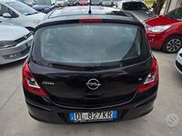 Usata Opel Corsa Club 59 CV (43 kW) 2009 Nero Berlina