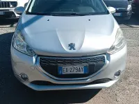 Usata Peugeot 208 Active 82 CV (60 kW) 2014 Grigio Utilitaria