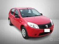 Gebraucht Dacia Sandero 75 PS (55 kW) 2010 Rot Limousine