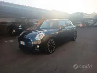 Usata Mini Cooper D Hype 116 CV (85 kW) 2018 Nero Utilitaria