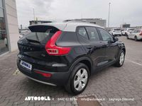 Usata Volvo XC40 Momentum 129 CV (94 kW) 2021 Nero SUV