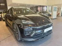 Usata Porsche Macan 144 kW (197 CV) 2024 Nero jet metallizzato SUV