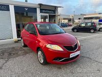Usata Lancia Ypsilon Silver 69 CV (50 kW) 2016 Rosso Utilitaria