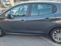 Usata Peugeot 208 Active 82 CV (60 kW) 2016 Grigio Utilitaria
