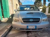 Usata Kia Carnival EX 144 CV (105 kW) 2004 Grigio Monovolume