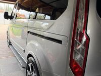 Usata Ford Tourneo Titanium 185 CV (136 kW) 2021 Grigio Monovolume