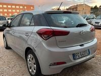Usata Hyundai i20 GO! 74 CV (54 kW) 2016 Grigio Berlina