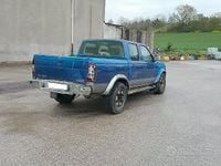 Begagnad Nissan Navara 103 HK (75 kW) 1999 Blå Pickup