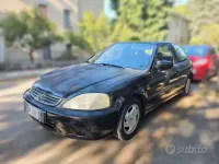 Usata Honda Civic 90 CV (66 kW) 2001 Nero Berlina