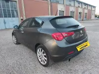 Usata Alfa Romeo Giulietta 120 CV (88 kW) 2012 Grigio Utilitaria
