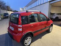 Usata Fiat Panda 4x4 Climbing 75 CV (55 kW) 2012 Rosso Utilitaria