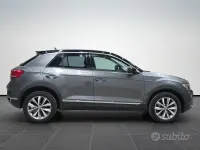 Usata VW T-Roc Style 116 CV (85 kW) 2019 Grigio SUV