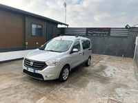 Usata Dacia Dokker Lauréate 90 CV (66 kW) 2016 Grigio Monovolume