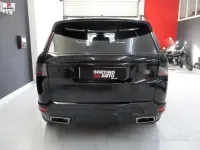 Käytetty Land Rover Range Rover Sport HSE Dynamic 249 HP (183 kW) 2020 Musta Katumaasturi