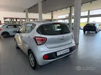 Usata Hyundai i10 Style 66 CV (48 kW) 2017 Grigio Utilitaria