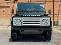Usata Land Rover Defender 122 CV (89 kW) 2008 Nero SUV