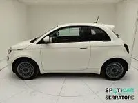 Usata Fiat 500e Icon 86 kW (118 CV) 2021 Bianco Cabrio