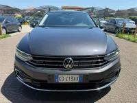 Usata VW Passat GTE 156 CV (114 kW) 2020 Grigio Berlina