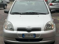 Usata Toyota Yaris Sol 68 CV (50 kW) 2001 Other Berlina