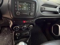 Usata Jeep Renegade Limited 140 CV (102 kW) 2015 Bianco SUV