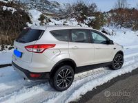 Usata Ford Kuga 150 CV (110 kW) 2015 Bianco SUV