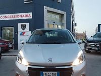 Usata Peugeot 208 Active 82 CV (60 kW) 2018 Grigio Utilitaria
