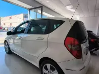 Usata Mercedes A180 109 CV (80 kW) 2011 Bianco Utilitaria