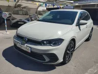 Usata VW Polo Trendline 60 CV (44 kW) 2023 Beige Utilitaria