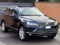 usata VW Touareg 3.0 V6 TDi Executive-176.000km-TettoNaviLed-FULL