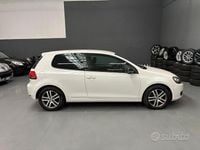 Usata VW Golf VI Comfortline 105 CV (77 kW) 2010 Bianco Utilitaria