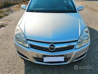 Usata Opel Astra Cosmo 101 CV (74 kW) 2008 Grigio Station wagon