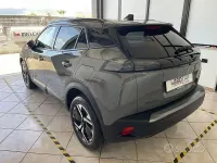 Usata Peugeot 2008 Allure 102 CV (75 kW) 2024 Grigio SUV