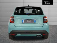 Usata Fiat 600 Pop 145 CV (106 kW) 2025 Azzurro cielo metallizzato SUV
