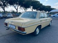 Usata Mercedes W115 60 CV (44 kW) 1975 Giallo Berlina