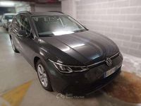 Usata VW Golf VIII Life 116 CV (85 kW) 2022 Grigio Station wagon