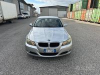Usata BMW 318 143 CV (105 kW) 2012 Grigio Station wagon