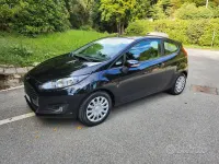 Usata Ford Fiesta 80 CV (58 kW) 2013 Nero Utilitaria