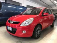 Usata Hyundai i20 Comfort 78 CV (57 kW) 2010 Rosso Utilitaria