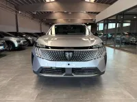 Usata Peugeot 5008 Allure 136 CV (100 kW) 2025 Argento SUV