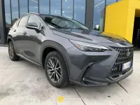 Usata Lexus NX450h+ 309 CV (227 kW) 2022 Grigio SUV