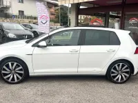 Usata VW Golf VII GTE 149 CV (109 kW) 2018 Bianco Utilitaria