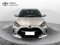 Usata Toyota Yaris Hybrid Active 116 CV (85 kW) 2021 Argento Berlina