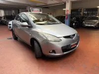 Usata Mazda 2 75 CV (55 kW) 2010 Argento Utilitaria