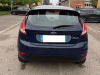 Usata Ford Fiesta 95 CV (69 kW) 2016 Blu Berlina