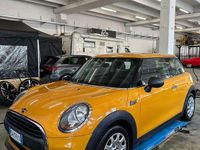Usata Mini ONE 102 CV (75 kW) 2014 Arancione Utilitaria