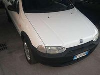 Usata Fiat Strada 69 CV (50 kW) 2001 Bianco Pick-up
