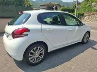 Usata Peugeot 208 82 CV (60 kW) 2017 Bianco Utilitaria